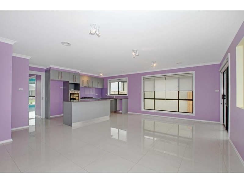 32 John James Loop, Macgregor ACT 2615