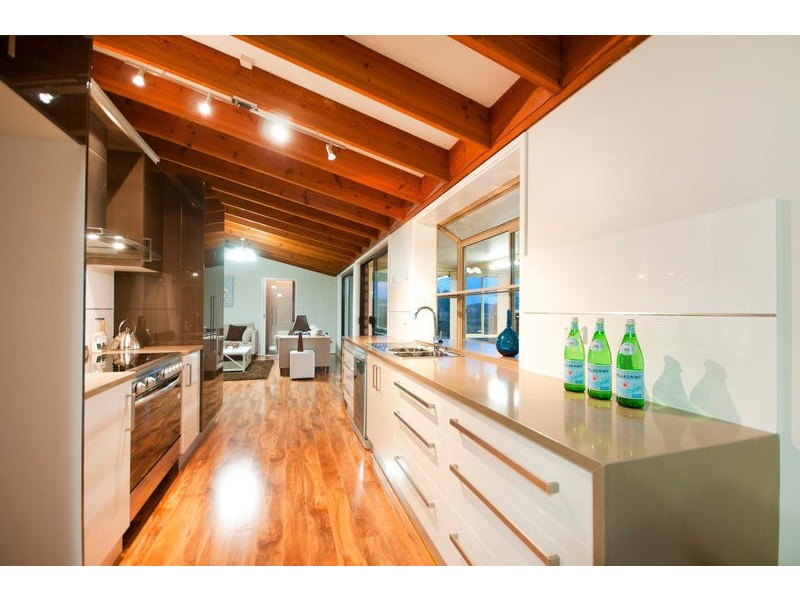 18 Cuthbertson Crescent, Oxley ACT 2903