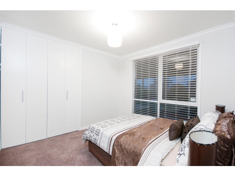 18 Cuthbertson Crescent, Oxley ACT 2903