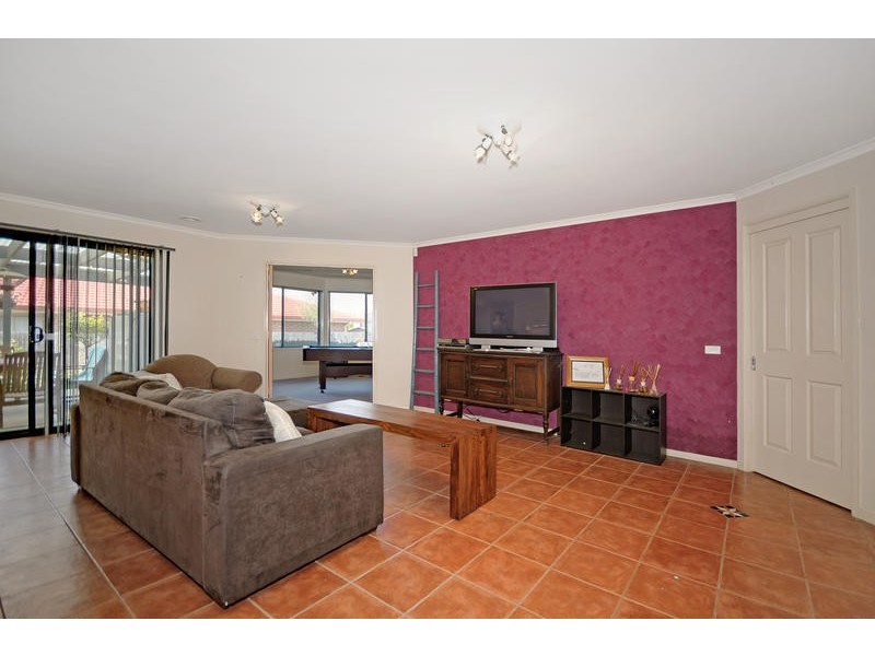 4 Shrivell Circuit, Dunlop ACT 2615