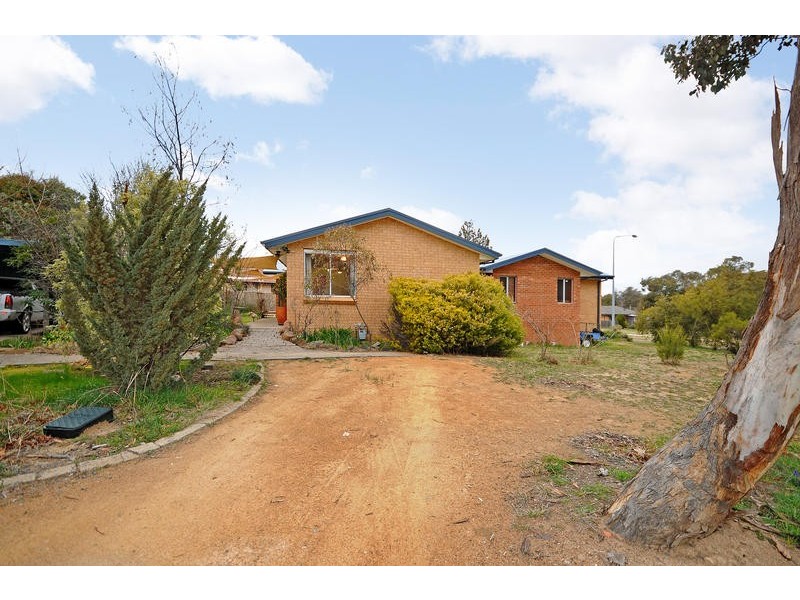 2 Symers Street, Kambah ACT 2902