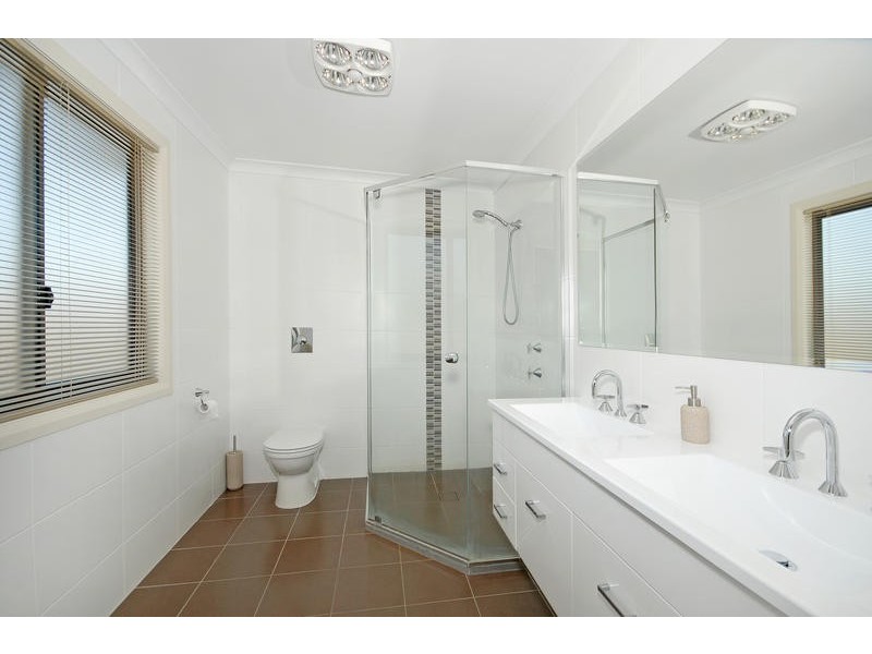 24 Helen Leonard Crescent, Forde ACT 2914