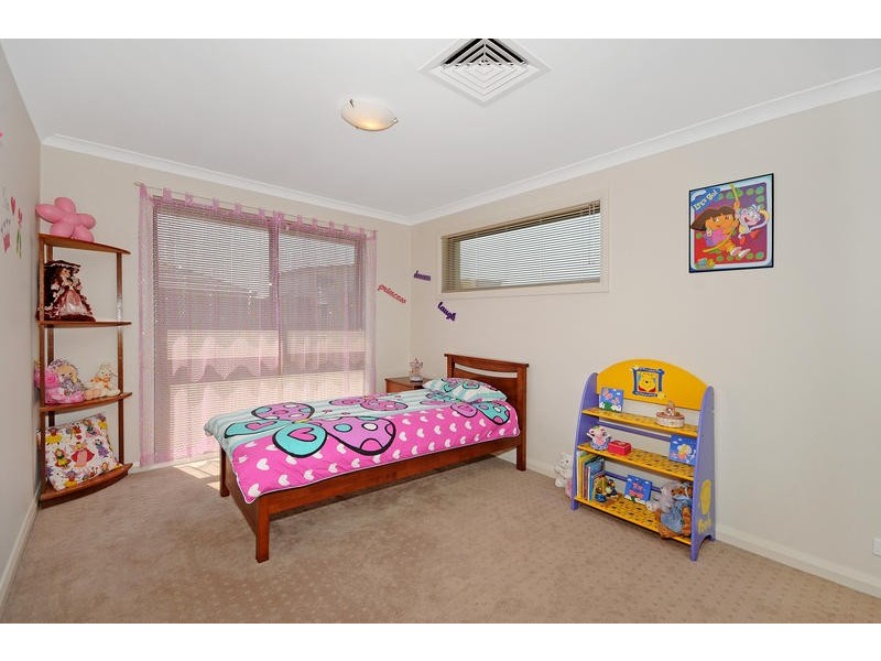 24 Helen Leonard Crescent, Forde ACT 2914