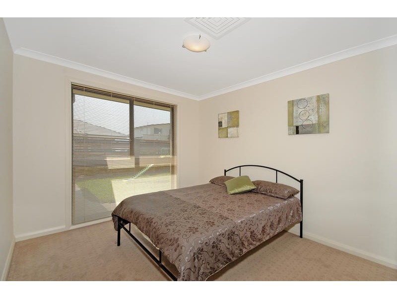 24 Helen Leonard Crescent, Forde ACT 2914