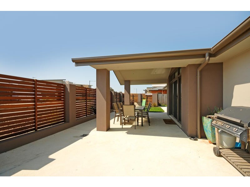 24 Helen Leonard Crescent, Forde ACT 2914