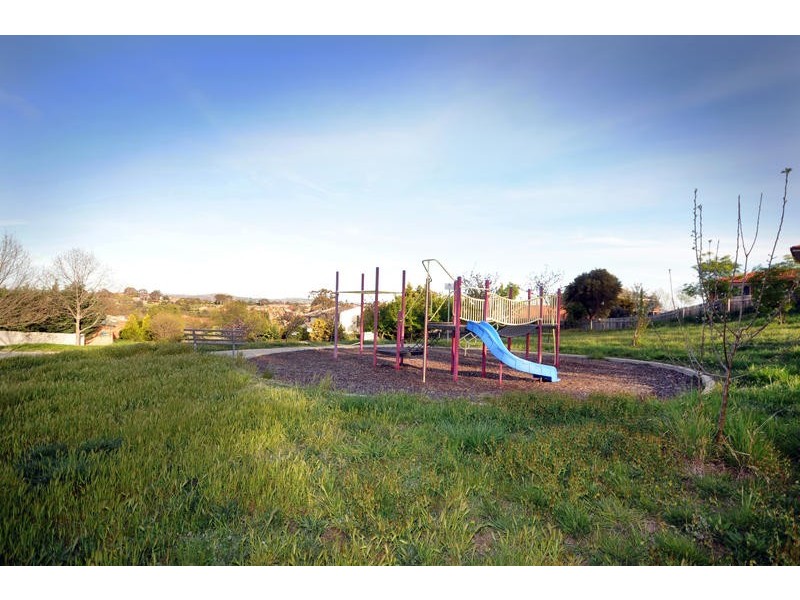 11 Deumonga Court, Ngunnawal ACT 2913