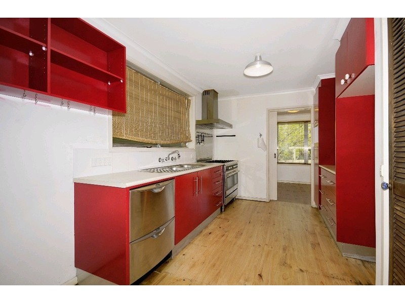 7 Lindrum Crescent, Holt ACT 2615