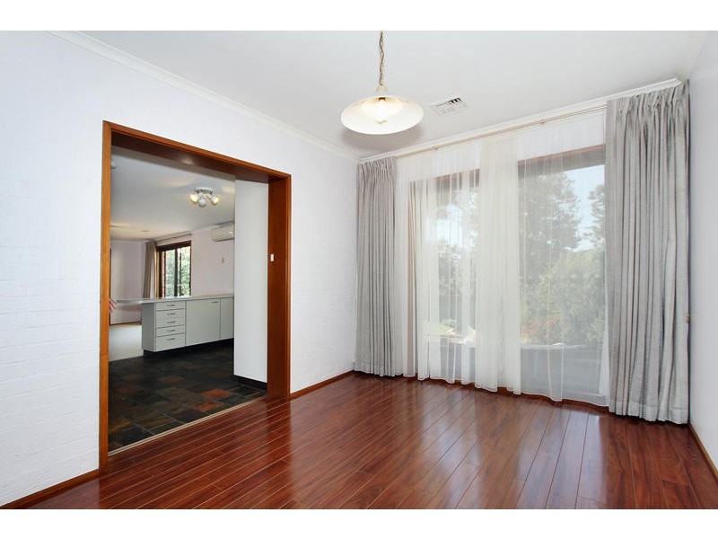 24 Cuthbertson Crescent, Oxley ACT 2903