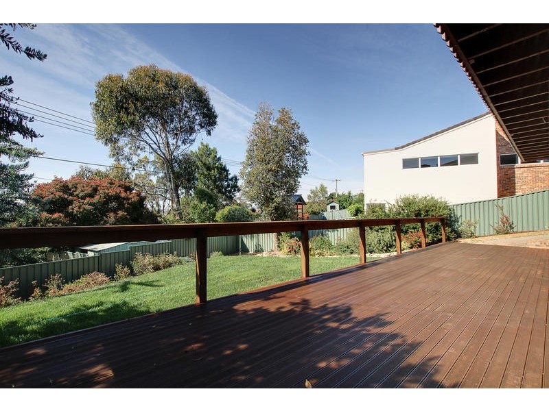 24 Cuthbertson Crescent, Oxley ACT 2903