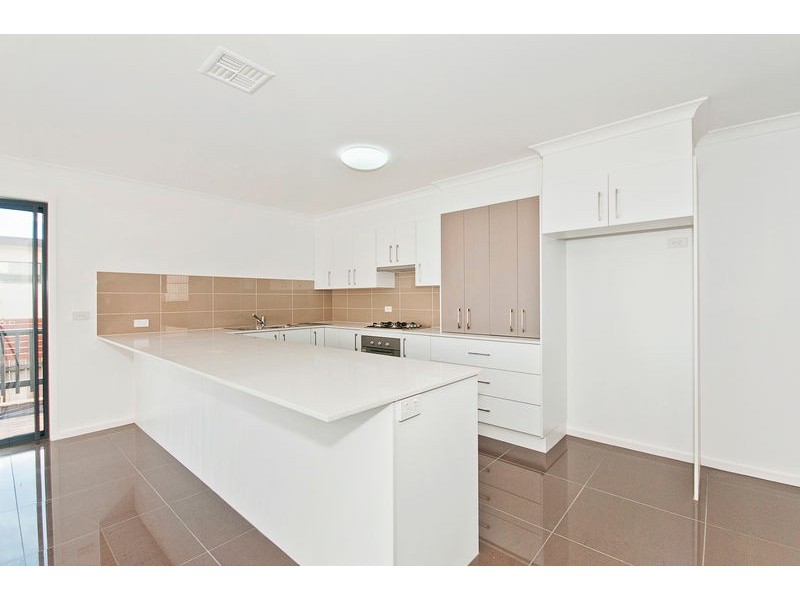 8 Bromham Street, Forde ACT 2914