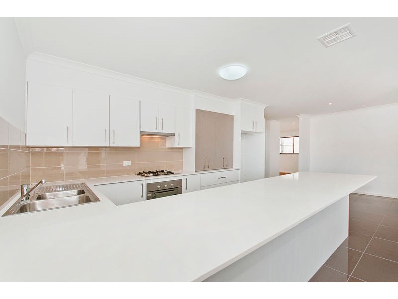 8 Bromham Street, Forde ACT 2914
