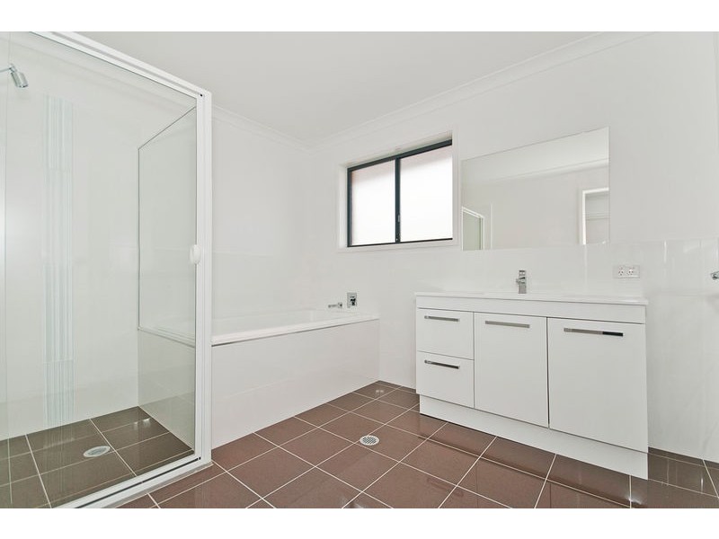 8 Bromham Street, Forde ACT 2914