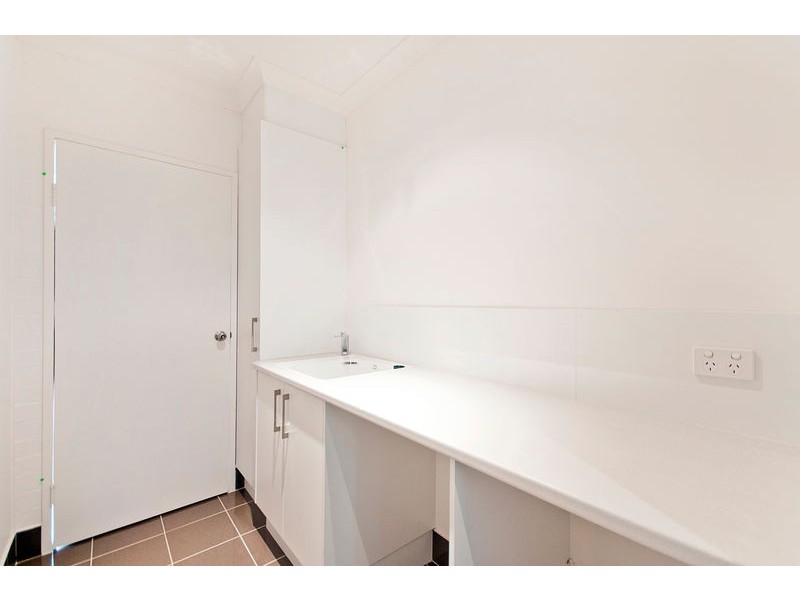 8 Bromham Street, Forde ACT 2914