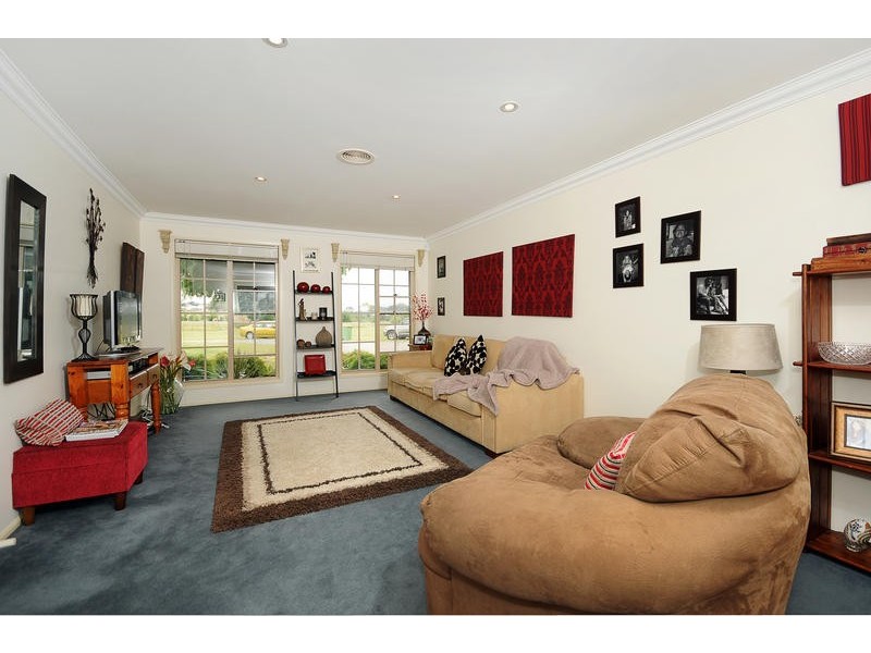 17 Broughton Circuit, Murrumbateman NSW 2582