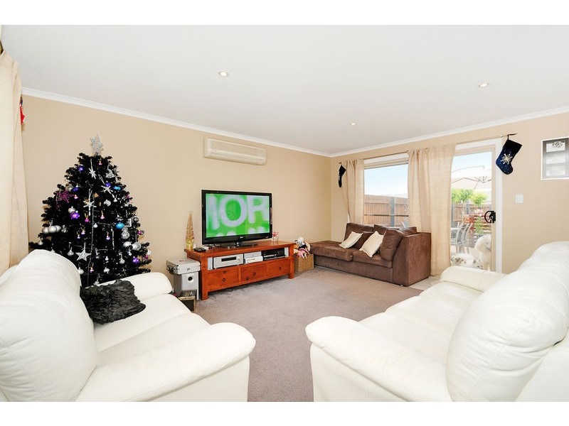 303 Anthony Rolfe Avenue, Gungahlin ACT 2912