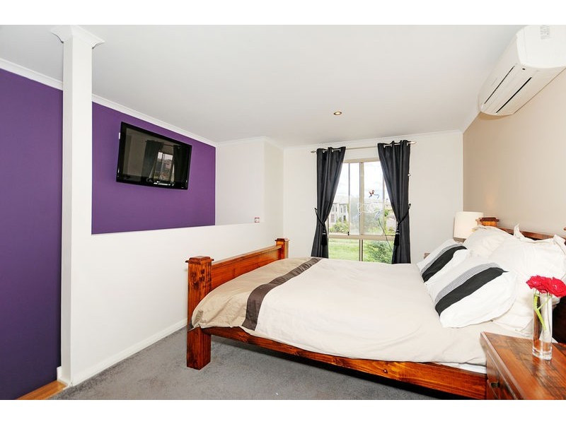 303 Anthony Rolfe Avenue, Gungahlin ACT 2912