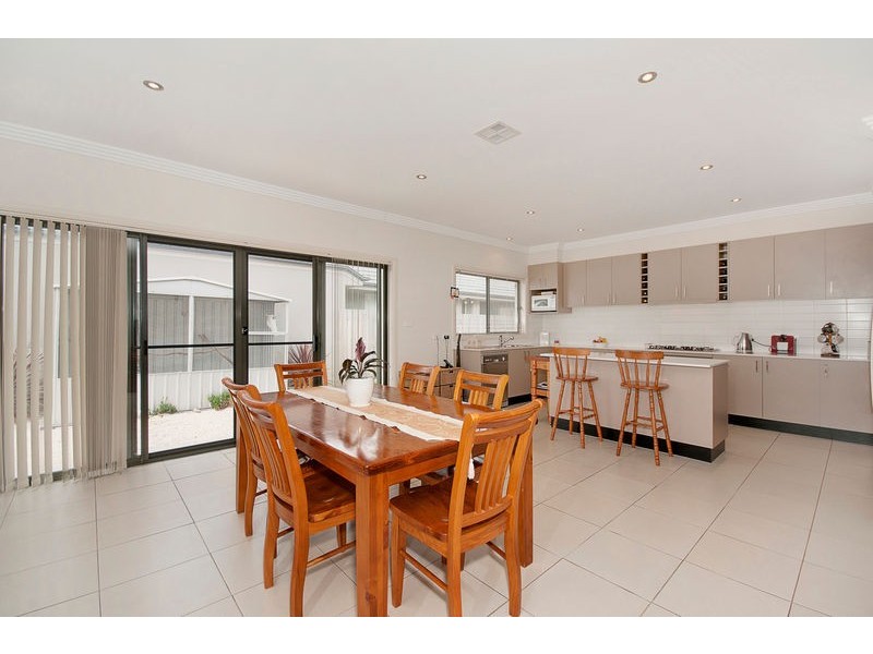31 Helen Leonard Crescent, Forde ACT 2914
