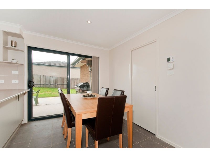 11 Jean Macnamara Street, Macgregor ACT 2615