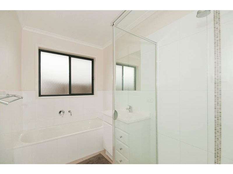 11 Jean Macnamara Street, Macgregor ACT 2615