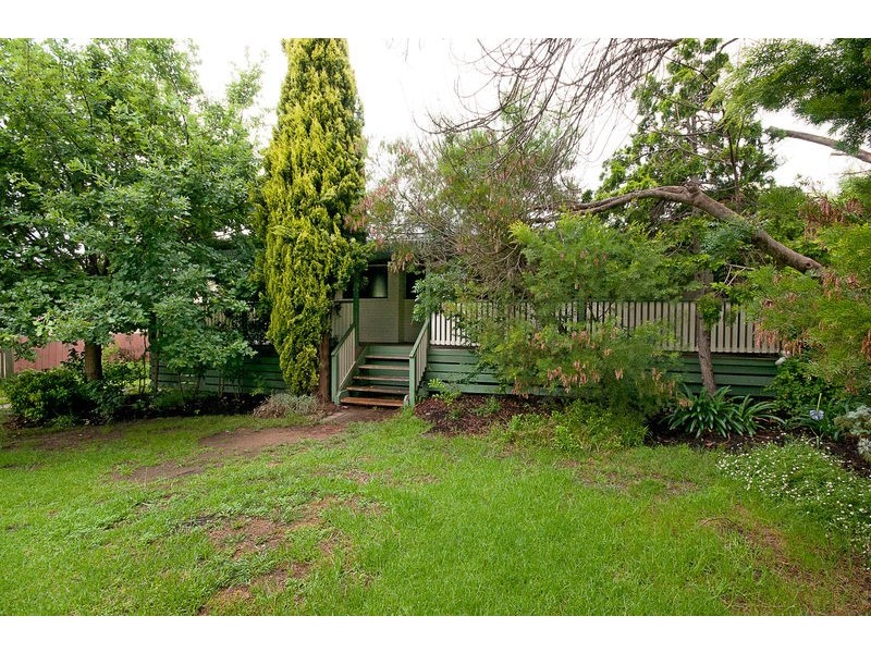 12 Badgery Street, Macquarie ACT 2614