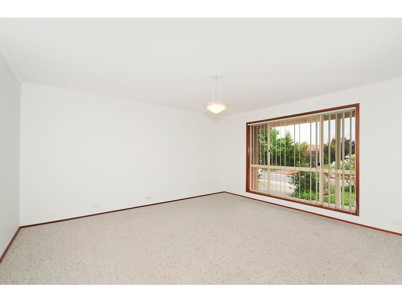 7 Bimbaing Crescent, Ngunnawal ACT 2913