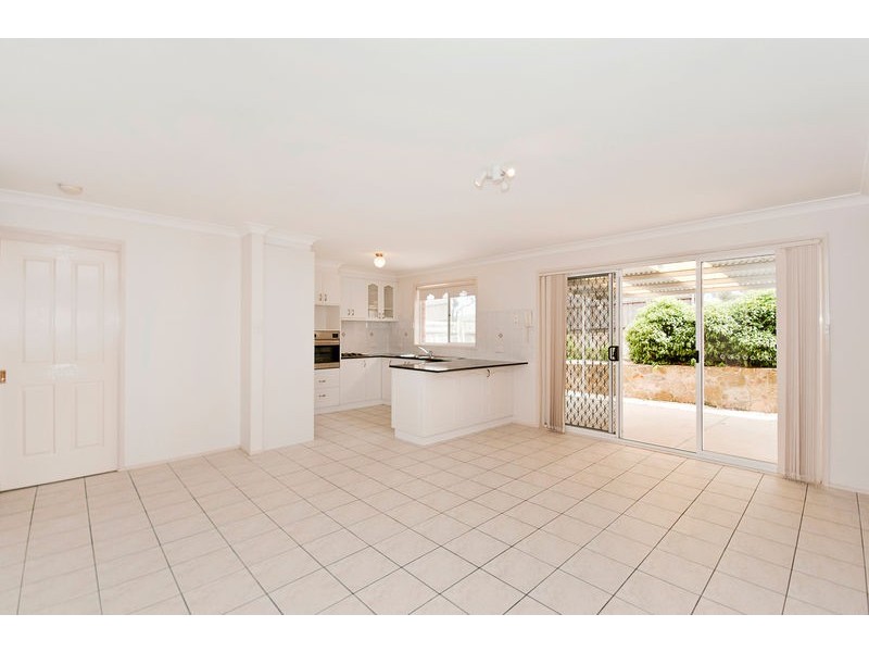 4/8 Proserpine Circuit, Amaroo ACT 2914