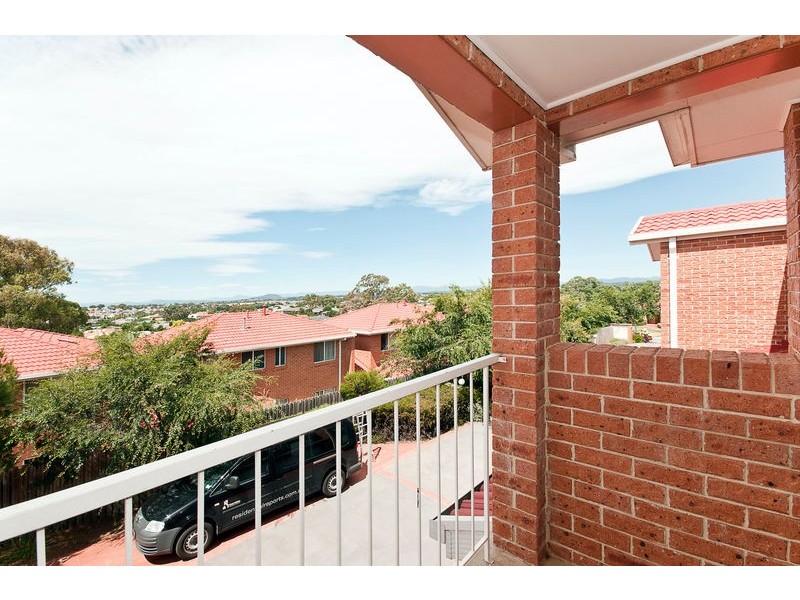 4/8 Proserpine Circuit, Amaroo ACT 2914