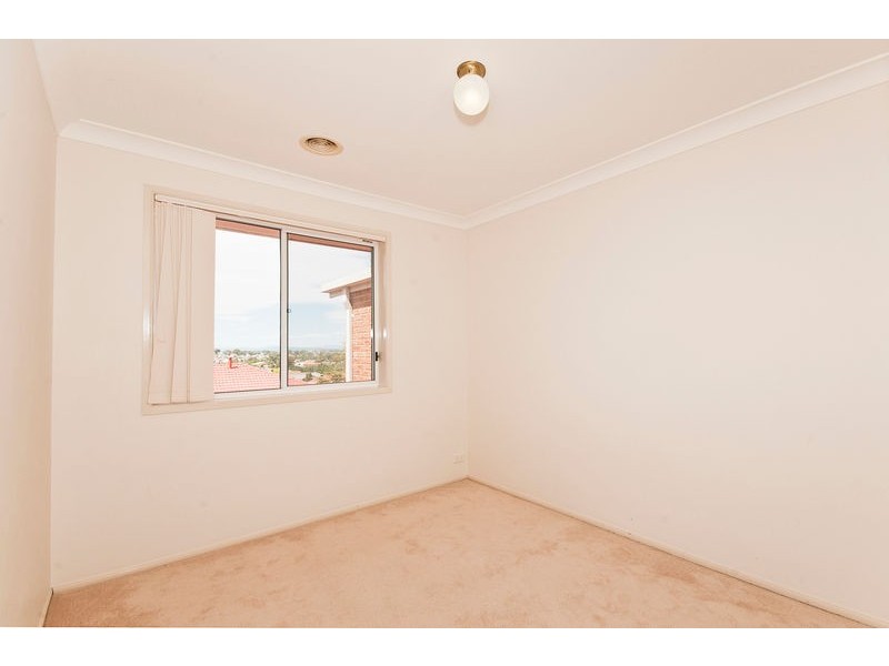 4/8 Proserpine Circuit, Amaroo ACT 2914