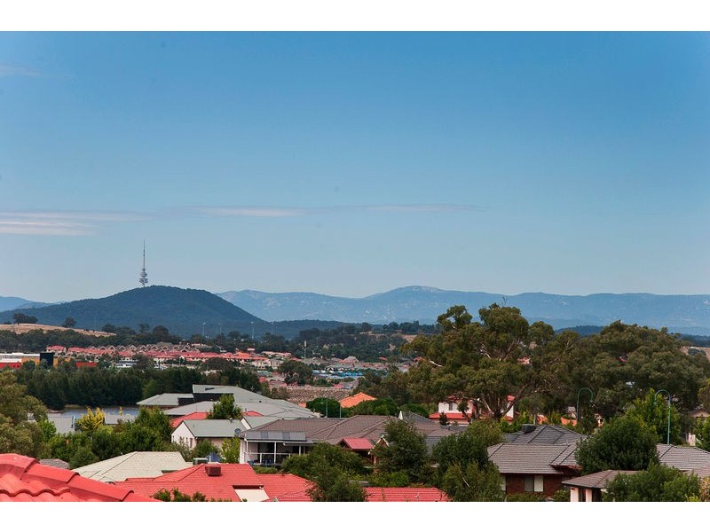4/8 Proserpine Circuit, Amaroo ACT 2914