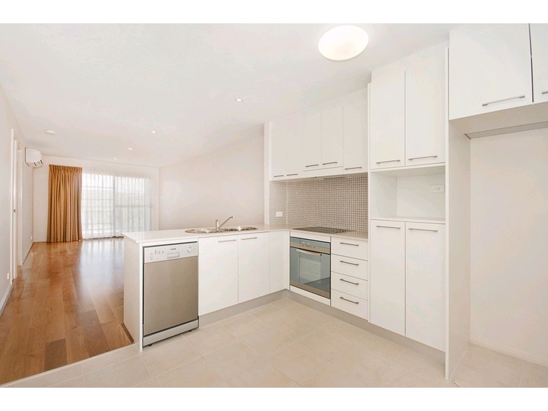 34/1 Cowlishaw Street, Greenway ACT 2900