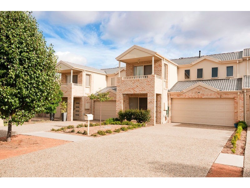 9 Opal Street, Banks ACT 2906