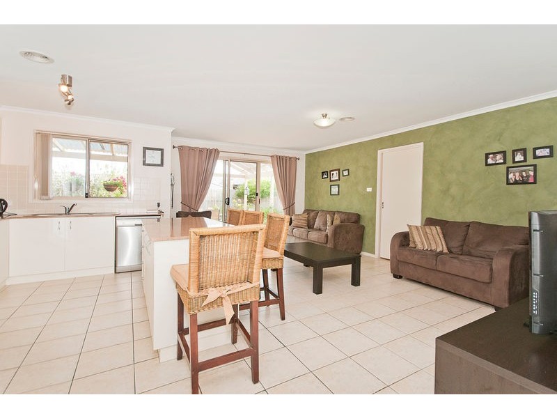 9 Opal Street, Banks ACT 2906