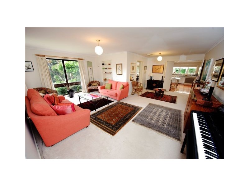 8 Tucana Street, Giralang ACT 2617