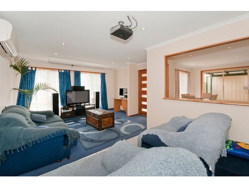 21 House Circuit, Banks ACT 2906