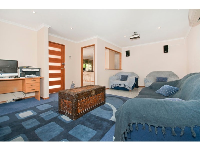 21 House Circuit, Banks ACT 2906