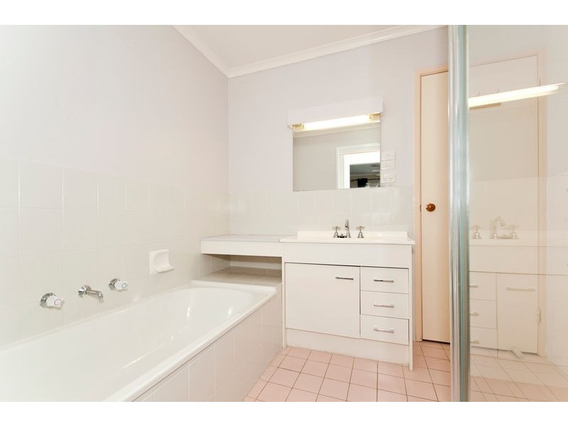 34 Chipperfield Circuit, Gordon ACT 2906