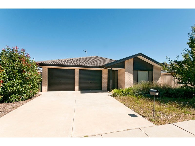 46 Polilight Street, Dunlop ACT 2615