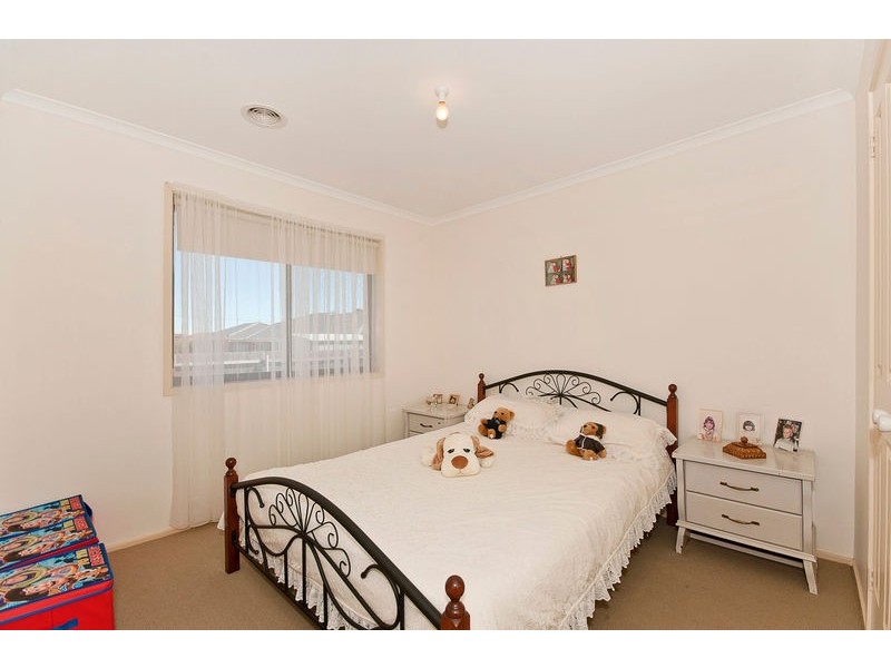 46 Polilight Street, Dunlop ACT 2615