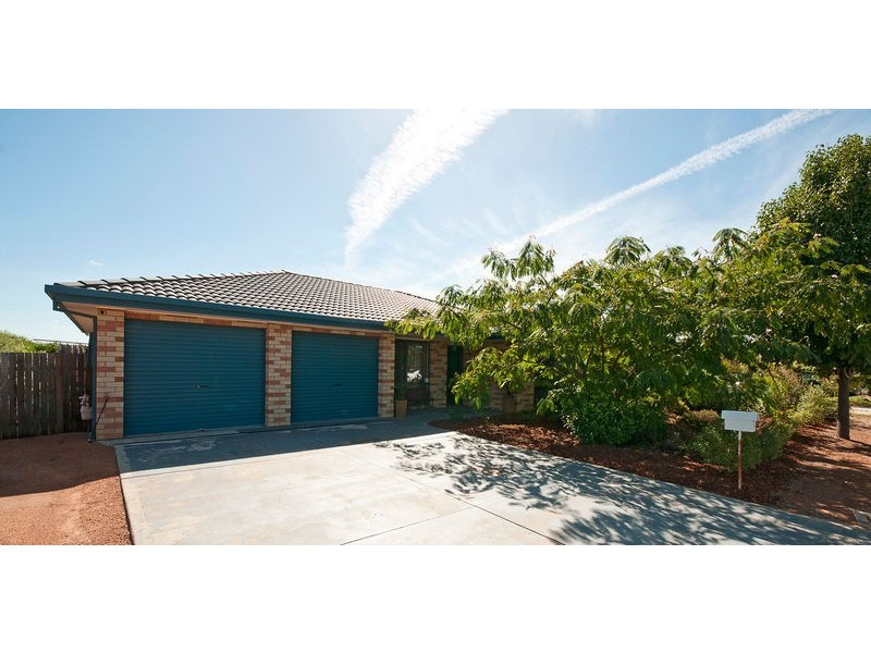 9 Ikara Close, Dunlop ACT 2615