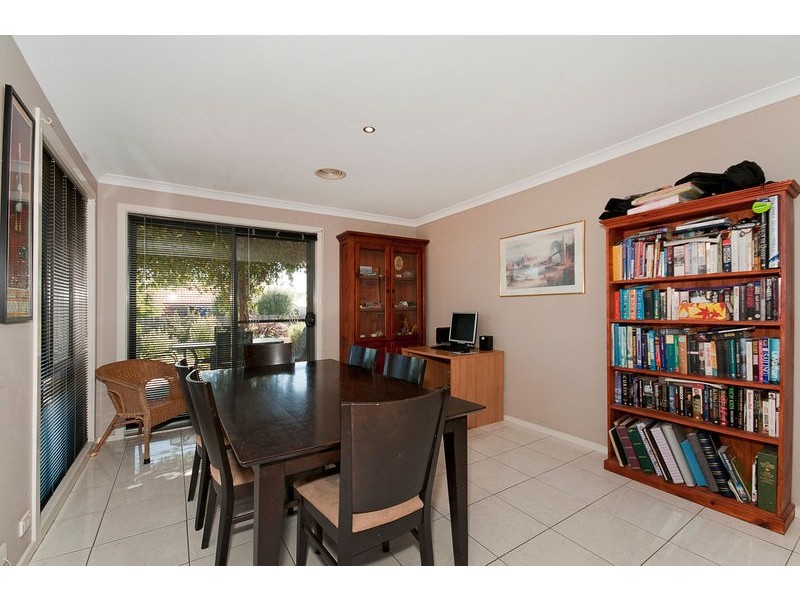 9 Ikara Close, Dunlop ACT 2615