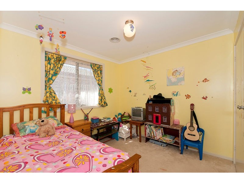 9 Ikara Close, Dunlop ACT 2615