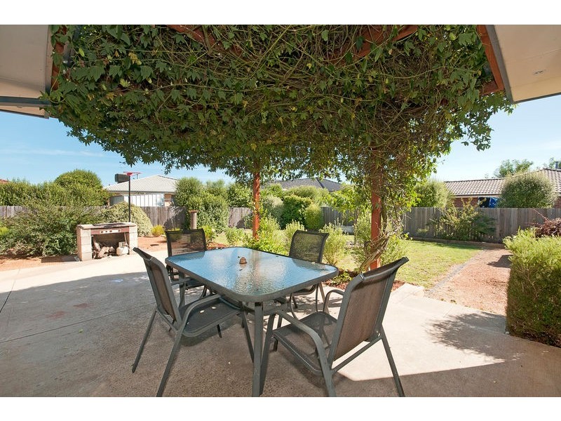 9 Ikara Close, Dunlop ACT 2615