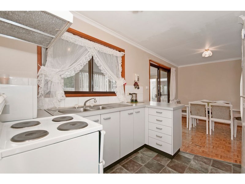 1 Saggers Close, Gordon ACT 2906