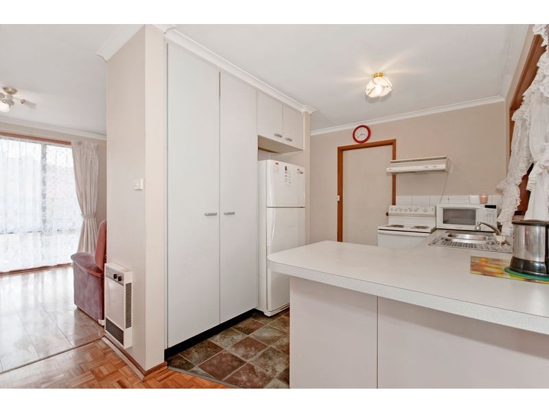 1 Saggers Close, Gordon ACT 2906