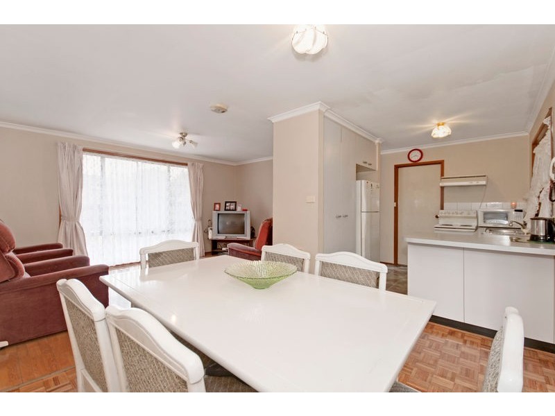 1 Saggers Close, Gordon ACT 2906