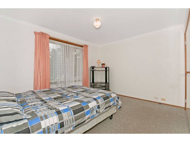 1 Saggers Close, Gordon ACT 2906