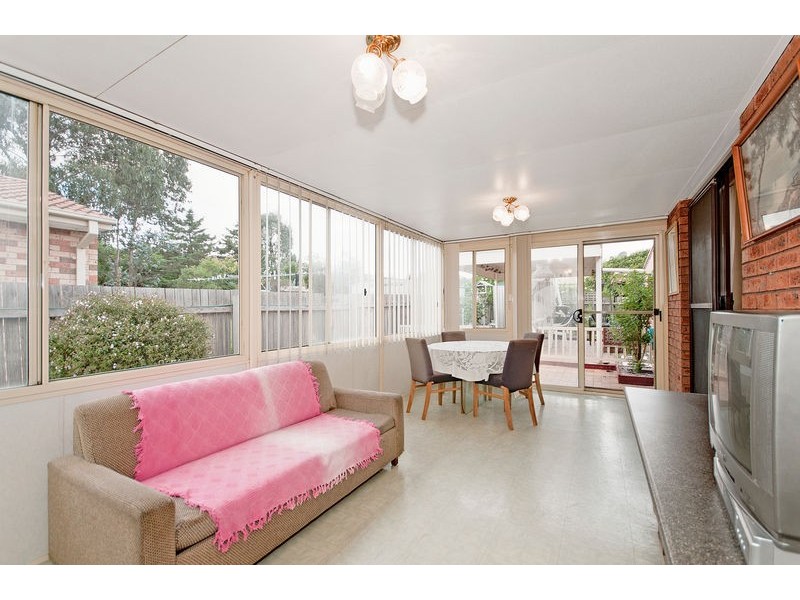 1 Saggers Close, Gordon ACT 2906