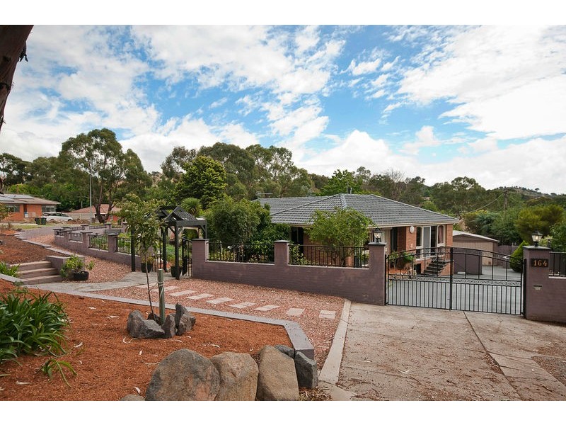 164 Namatjira Drive, Chapman ACT 2611