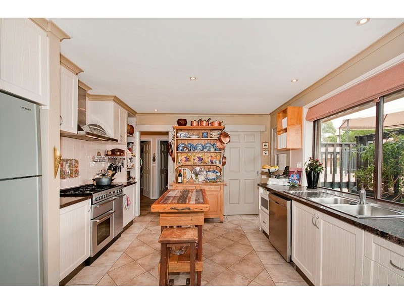 164 Namatjira Drive, Chapman ACT 2611