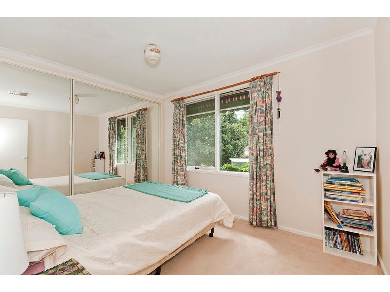 26 Dixon Drive, Holder ACT 2611